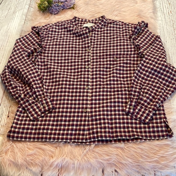 DONATING 11/1 Something Navy Plaid Flannel Ruffle Shoulder Button Up Top sz M - Picture 1 of 11